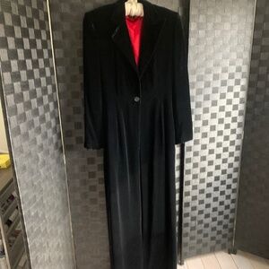 Ralph Lauren Collection Classics Black Velvet Dress Coat with Red Satin Lining